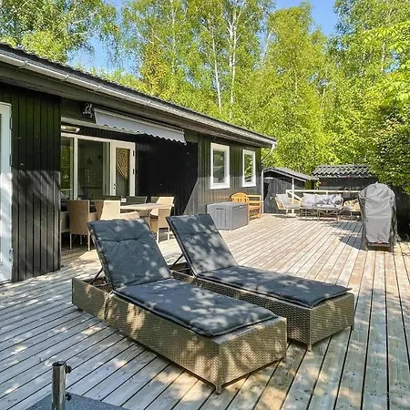 Vakantiehuis Amazing In Aakirkeby *