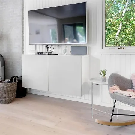 Amazing In Aakirkeby Vakantiehuis