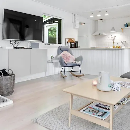 Vakantiehuis Amazing In Aakirkeby